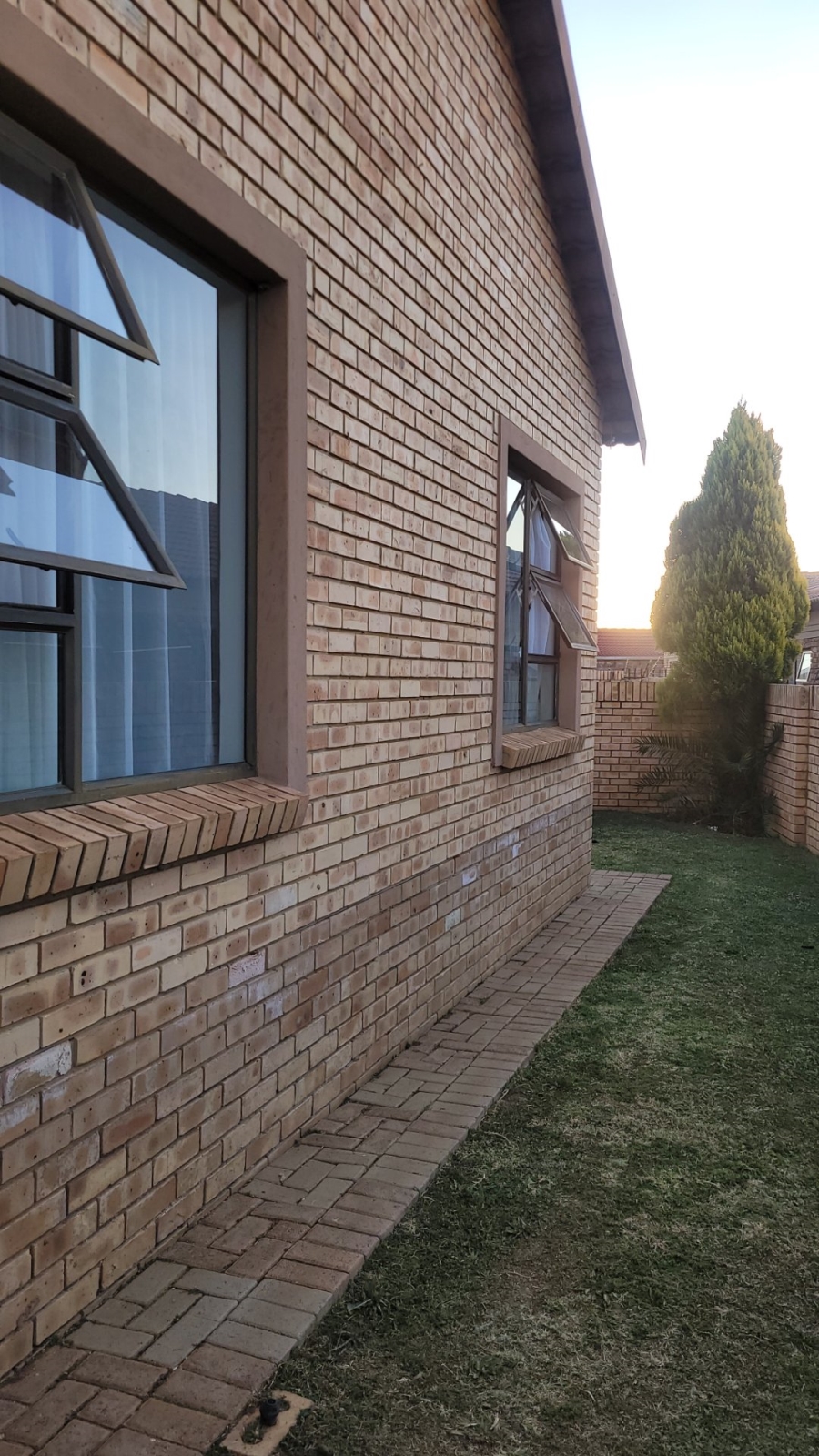 2 Bedroom Property for Sale in Meiringspark North West